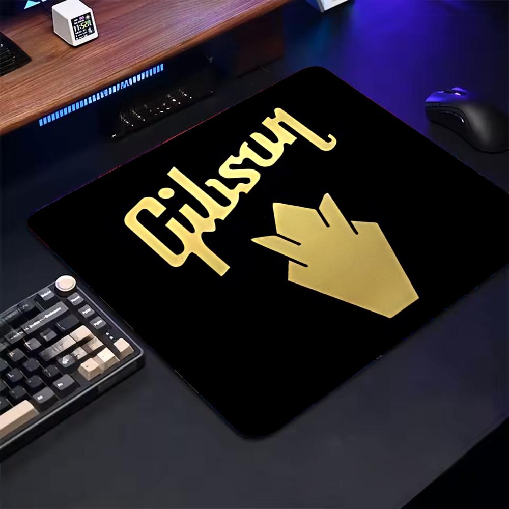 Esports Gaming Brands - GibsonS 기타 브랜드 마우스 패드, 만화